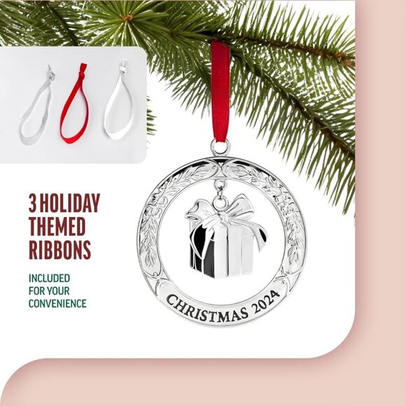 Christmas Silver 3" x 3" Wreath with Gift Box Pendant Engraved Tree Ornament - Picture 4 of 10
